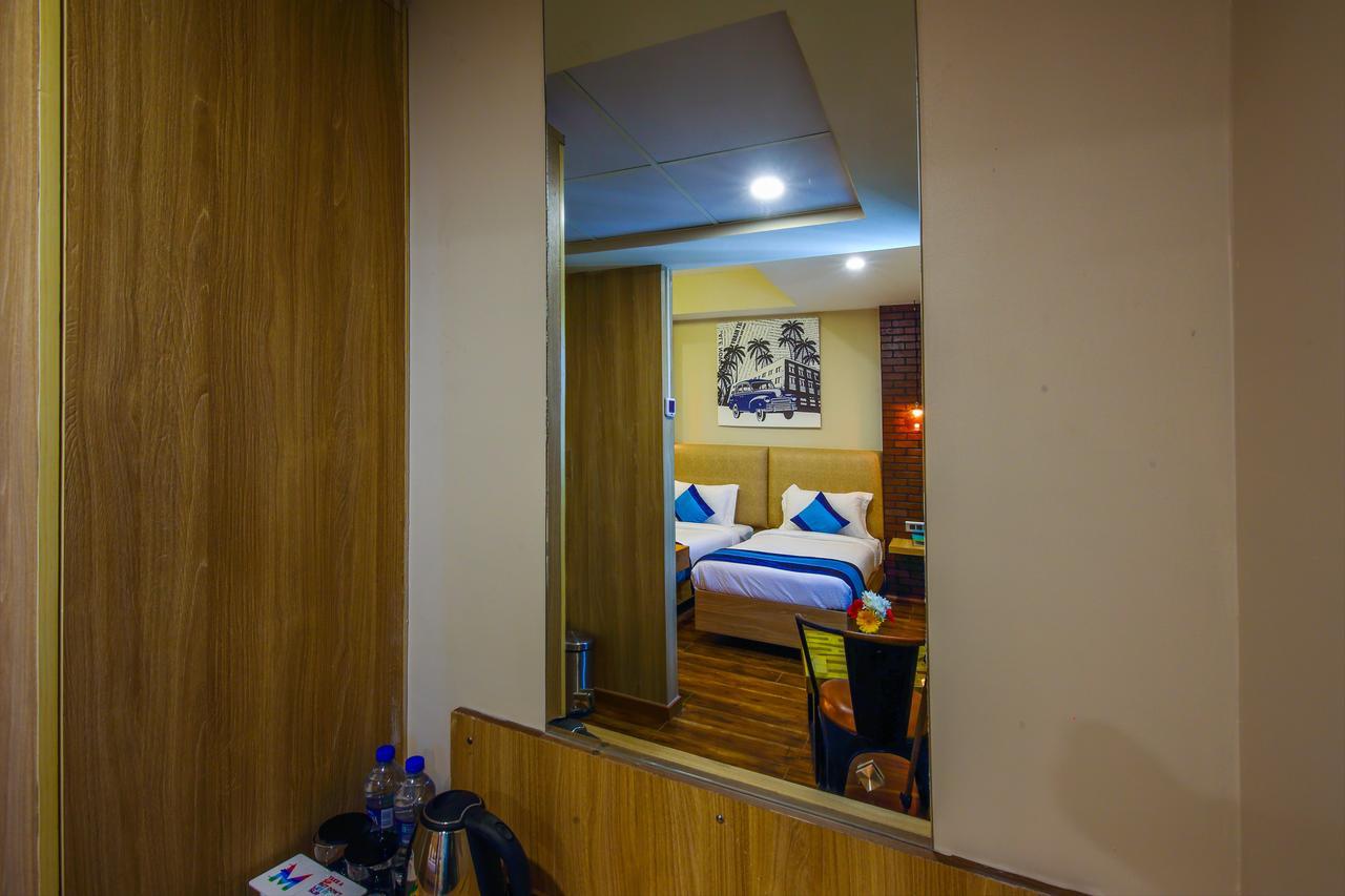 Hotel Mint Otm Hyderabad Bagian luar foto